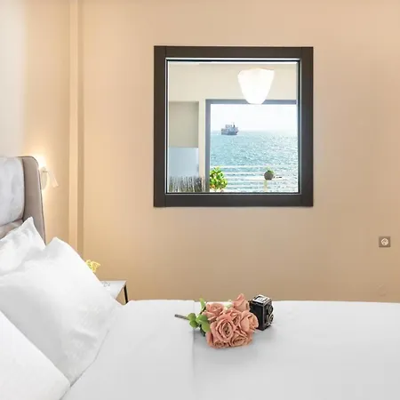 Iconic Salonica Seafront Apartment