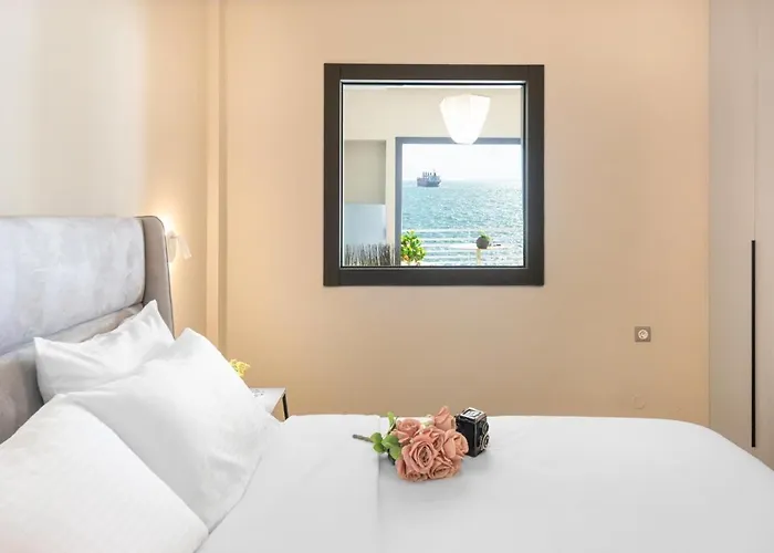 Iconic Salonica Seafront Appartement